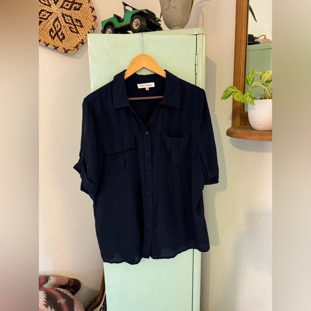 Emily Danials Short Sleeve Button Down Shirt, Size XXL,